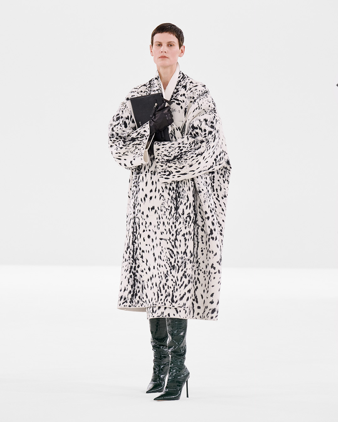 Look 12