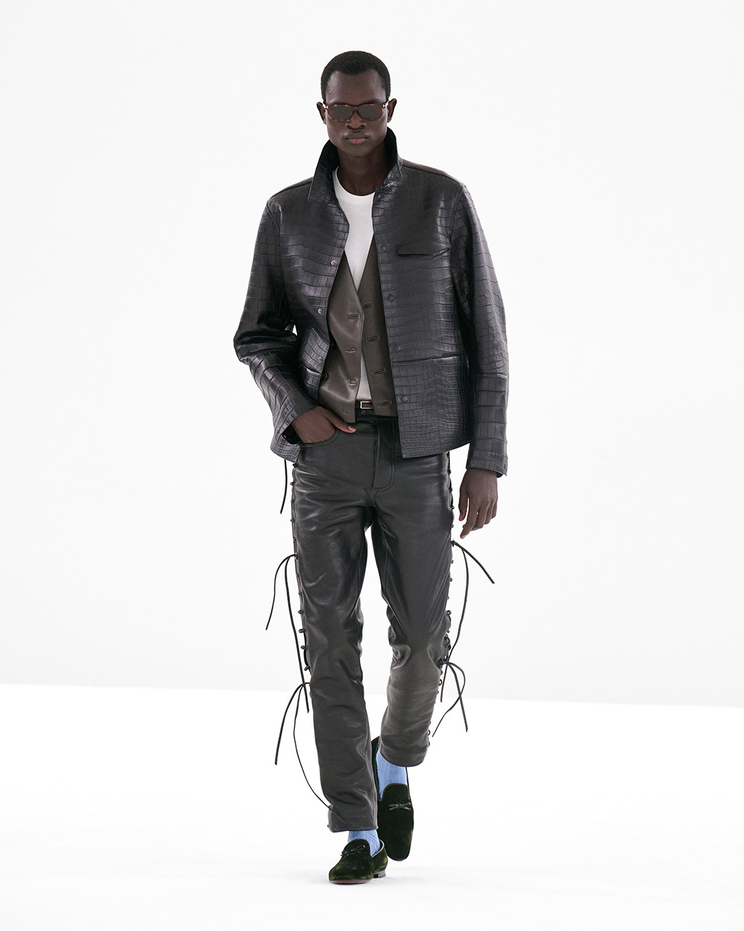 Look 37